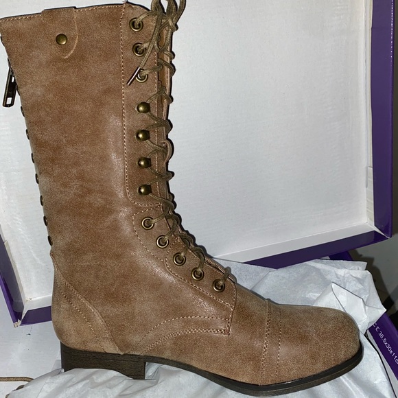 Brand new in box Steve Madden combat boots size 6 - Picture 5 of 6